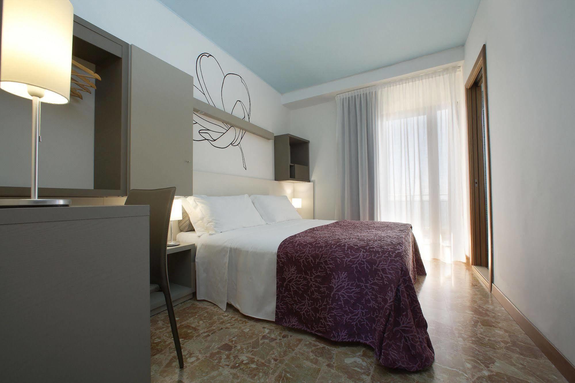 Hotel Sofia Lido di Jesolo Eksteriør billede