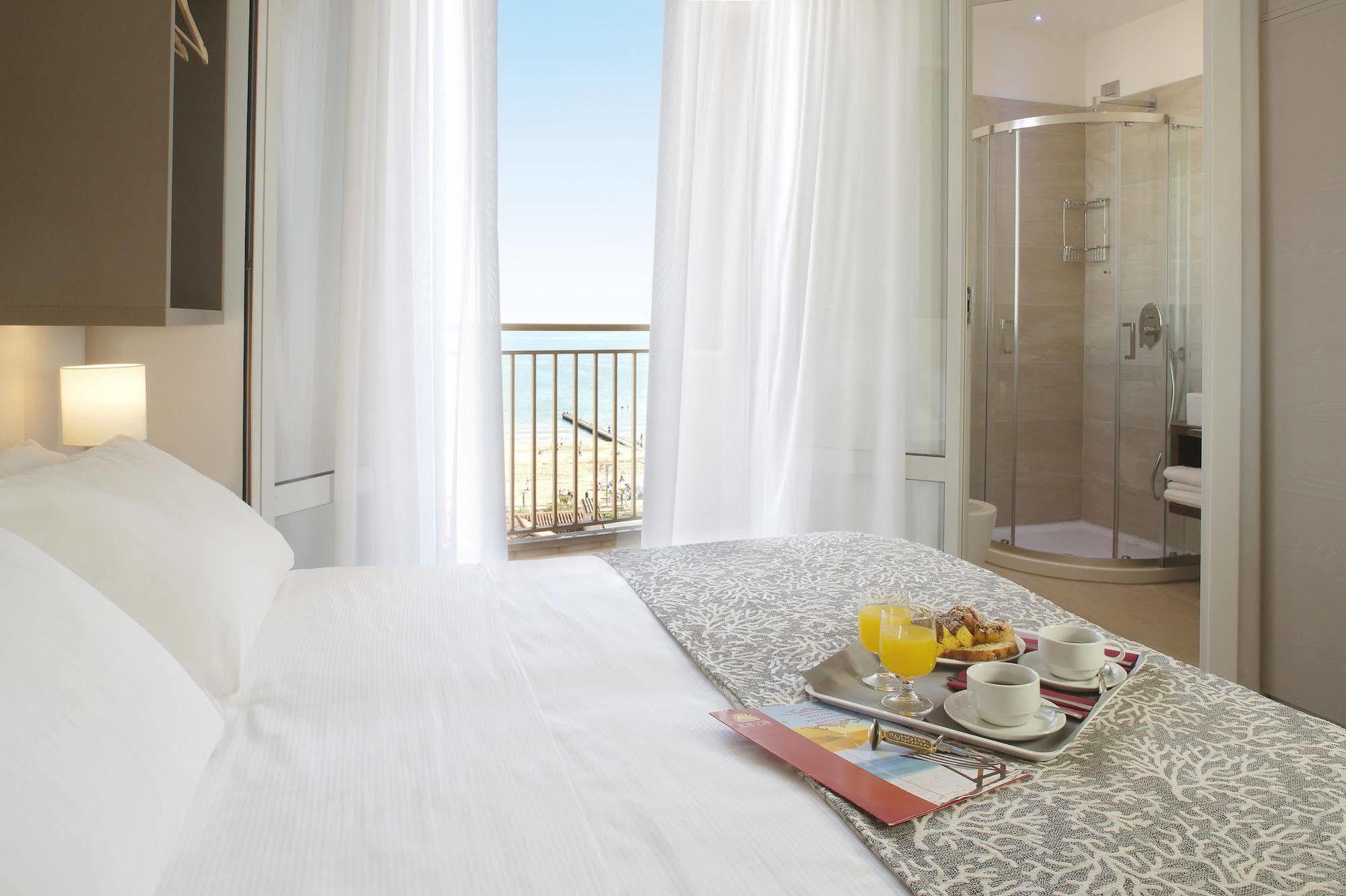 Hotel Sofia Lido di Jesolo Eksteriør billede